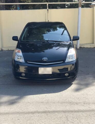 авто на прокат без залога: Toyota Prius: 1.5 l | 2008 il Sedan