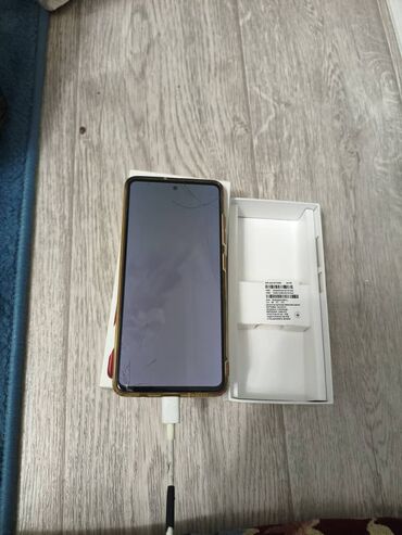 Apple iPhone: IPhone 7 Plus, Черный, Чехол — 7