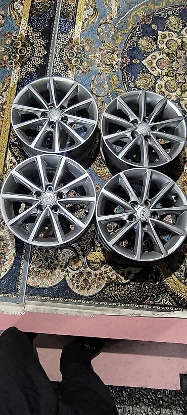 Куйма Дисктер R 16 Hyundai, Комплект, тешиктери - 5, Колдонулган — 8