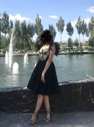 чёрное платье с: ПРОДАЮ шикарное чёрное платье Надевала один раз на выпускной, платье