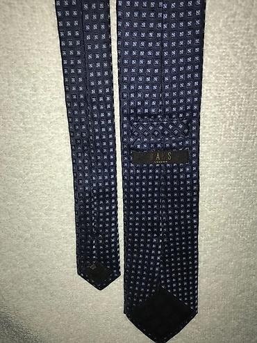 Kape i aksesoari: VERSACE, DAKS London Yves Saint Laurent Christian Dior Burberry — 4