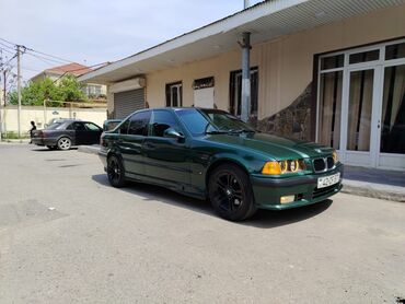 Мототранспорт: BMW 3 series: 2.2 л | 1994 г. Седан