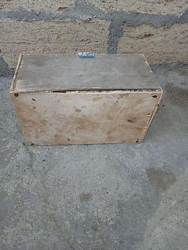 guzgulu mebel dəsti: Taxta sandıq/yeşik - Material: kontrplak və taxta lövhələr - Quruluş — 1