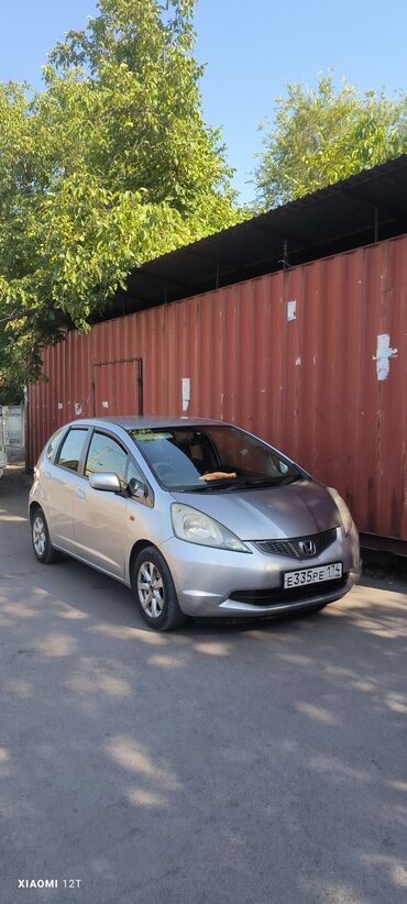 машине арзан: Honda Fit: 2008 г., 1.3 л, Вариатор, Бензин, Хэтчбэк