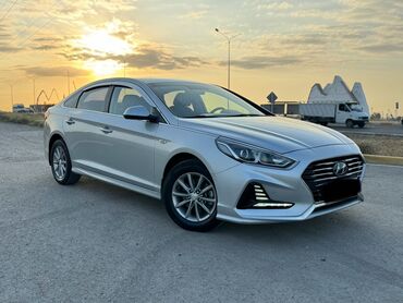 купить фронтальный погрузчик бу: Hyundai Sonata: 2018 г., 2 л, Автоматтык, Газ, Седан