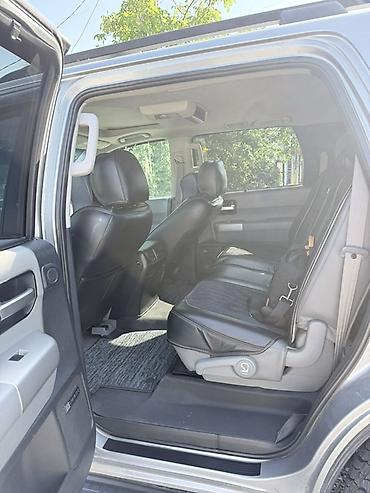платинум: Toyota Sequoia: 2008 г., 5.7 л, Автомат, Газ, Внедорожник — 7