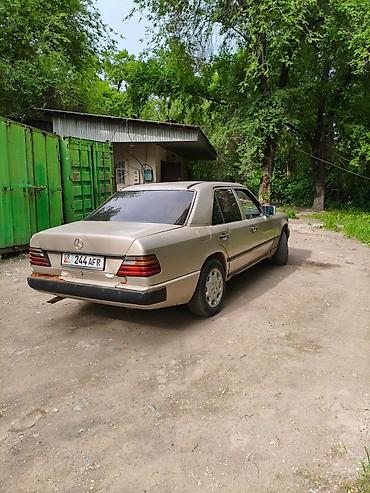 mersedes s: Mercedes-Benz W124: 1986 г., Седан — 3