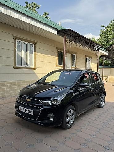 Chevrolet Spark: 2017 г., 1 л, Автомат, Бензин, Хэтчбэк
