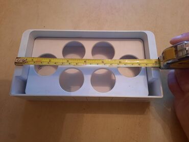 Ostala kuhinjska oprema: Posude,cinije,pregrade za frizider,zamrzivac 4 komada,2 posude su za — 2