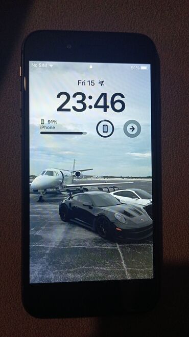 Apple iPhone: IPhone 8, 64 GB, Qara