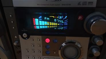 disk oxuyucu: Samsung mini kombo audio sistemi Xüsusiyyətlər: - 2 yol hündür/orta — 5