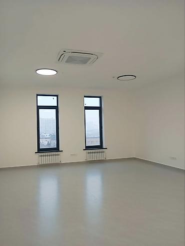 Аренда офисов: Аренда офисов, 73 м², В бизнес центре, С видом на горы, С отдельной кухней, С отдельным сан узлом — 15