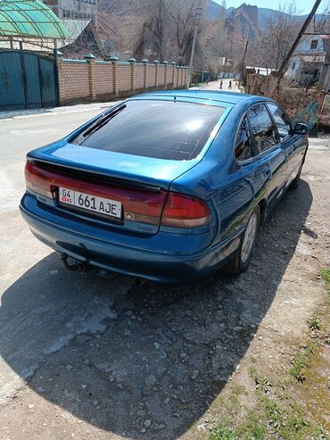 авто лада: Mazda 626: 1992 г., 2 л, Механика, Бензин, Хэтчбэк