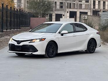 byd tang ev: Toyota Camry: 2018 г., 2.5 л, Автомат, Гибрид, Седан — 1
