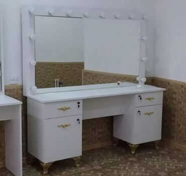 Komodlar: Güzgülü — 4