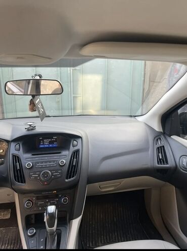 Ford: Ford Focus: 0.1 l | 2016 il 260 km Sedan — 7