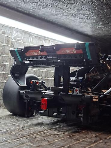 Игрушки: Продаю LEGO ® Technic™ «Гоночная машина Mercedes-AMG F1 W14 E — 6