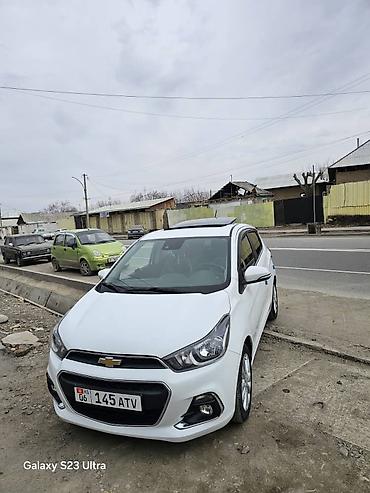 Chevrolet: Chevrolet Spark: 2016 г., 1 л, Автомат, Бензин, Хэтчбэк — 2