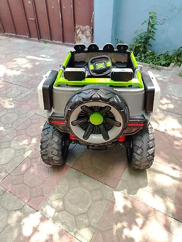 Uşaq üçün elektrik maşınları: Uşaq elektro-avtomobili – 4x4 off-road jeep stili - Güclü 4x4 təkərli — 6