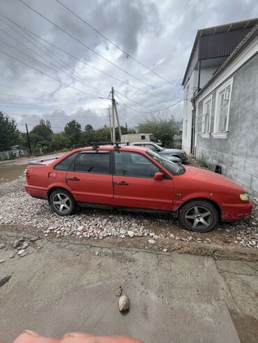 глушитель на пасат б3: Volkswagen Passat: 1994 г., 2 л, Механика, Бензин, Седан