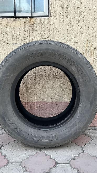 m 8 sukutur: Шины 265 / 65 / R 17, Зима, Б/у, Комплект, Maxtrek — 1