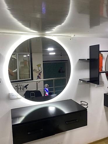 rozetka: Dairəvi LED işıqlı güzgü və divara bərkidilən stil-masa komplekti 4 — 1