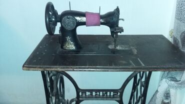 стиралка полуавтомат: Швейная машина Singer, Полуавтомат