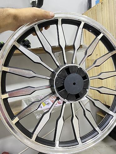 land cruiser disk teker: Avtomobil diski – yüngül lehimli, çoxşüalı dizayn - Material: yüngül — 1