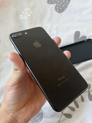 продам айфон 8 плюс: IPhone 7 Plus, Скидка 10%, Б/у, 32 ГБ, Чехол