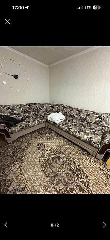 Угловой диван, C подушками