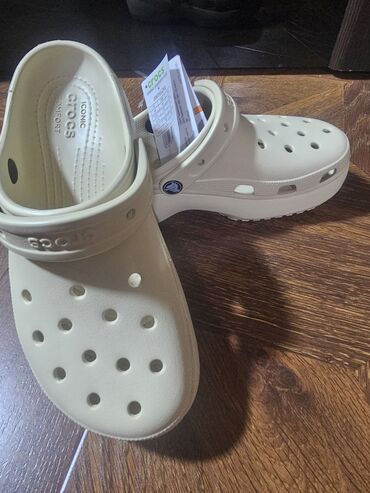 германский обувь: Саболор, 38, Crocs, Жаңы, түсү - Саргыч боз