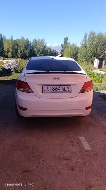 задний дверь на фит: Hyundai Solaris: 2014 г., 2.4 л, Механика, Бензин, Седан