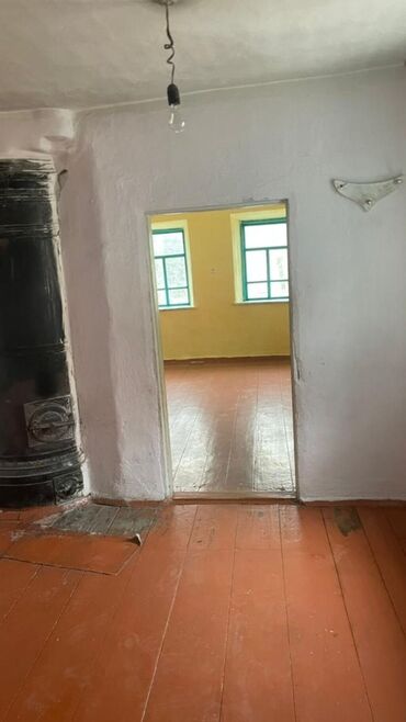частный дом на длительный срок без посредников: 17 кв. м, 3 бөлмө, Унаа токтотуучу жай, Забор, тосулган
