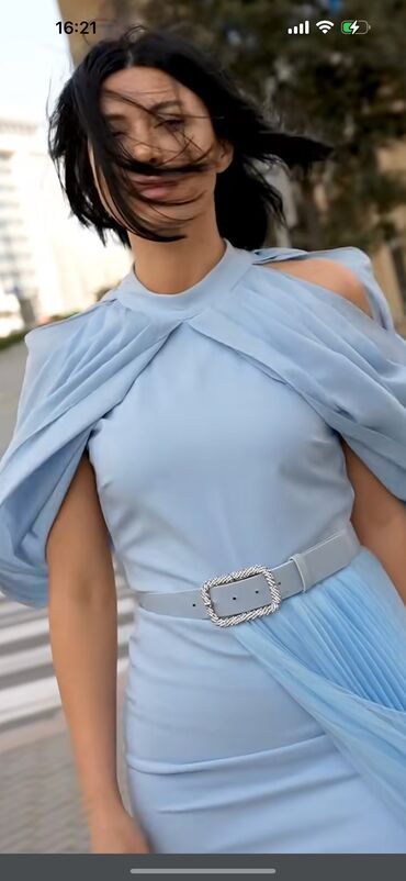 Ziyafət donları: Satılır Dəyərindən aşağı 30 manatdan başlayan qiymət Mağaza bağlanır — 5