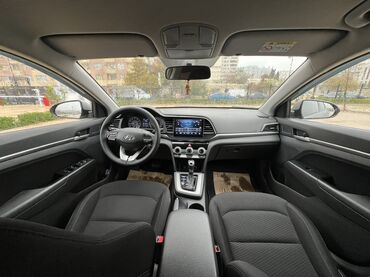 Hyundai: Hyundai Elantra: 1.6 l | 2020 il Sedan — 9