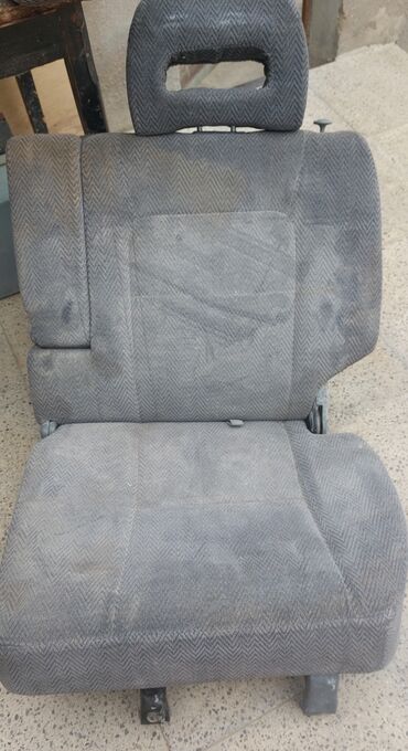стулья и кресла: Сиденье б/ у для машины Хонда срв остались два задних седенья 30
