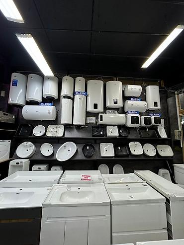 Накопительные водонагреватели: Накопительный водонагреватель Объем бака: 100 л, Эмалированная сталь, Новый — 10