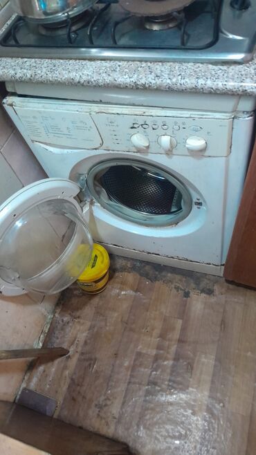 Paltaryuyan maşınlar: Paltaryuyan maşın Indesit, 6 kq, İşlənmiş, Avtomat, Kredit yoxdur, Ünvandan götürmə