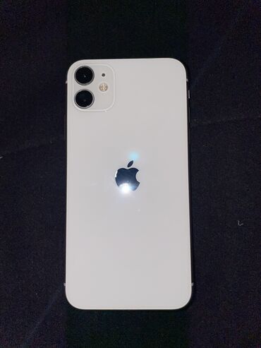 Apple iPhone: IPhone 11, Б/у, 128 ГБ, Белый, Защитное стекло, Чехол, Коробка, 81 %
