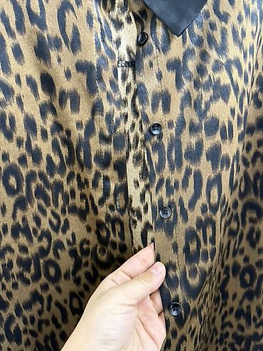 Блузки: Блузка с леопардовым принтом и декоративными деталями - Принт — 3