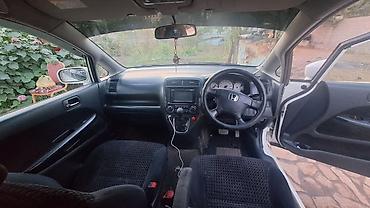 фрион на авто: Honda Stream: 2001 г., Автомат, Бензин, Минивэн — 9