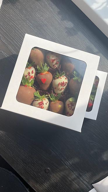 Кондитерские изделия, сладости: Клубника в шоколаде, по самой низкой цене по городу. Сочная клубника в — 17