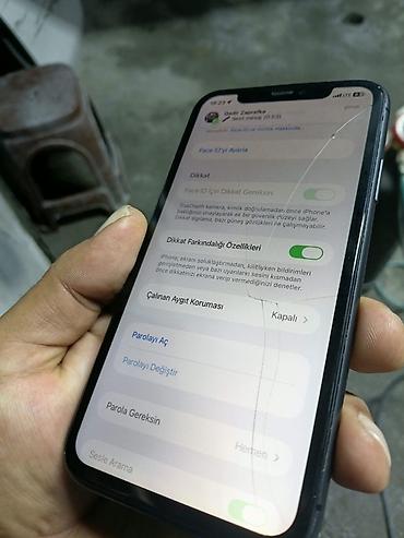 iphone s6: IPhone 11, Qara, Qırıq — 4