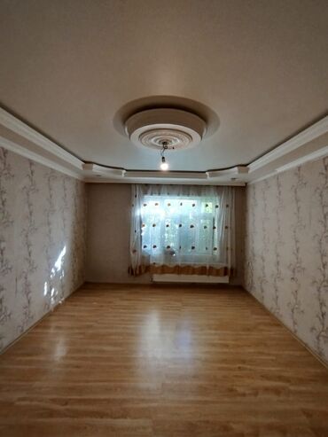 Həyət evləri və villaların satışı: 3 otaqlı, 121 kv. m, Orta təmir — 8