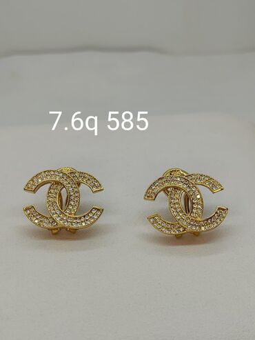 Zərgərlik dəstləri: Dəstə daxildir: Sırğa, Sarı qızıl, 585 Əyar -da lalafo.az — 30 Zərgərlik dəstləri: Dəstə daxildir: Sırğa, Sarı qızıl, 585 Əyar — 30