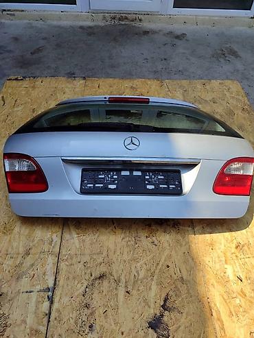 w211 e63: Крышка багажника Mercedes-Benz, 2002 г., Б/у, Оригинал — 4
