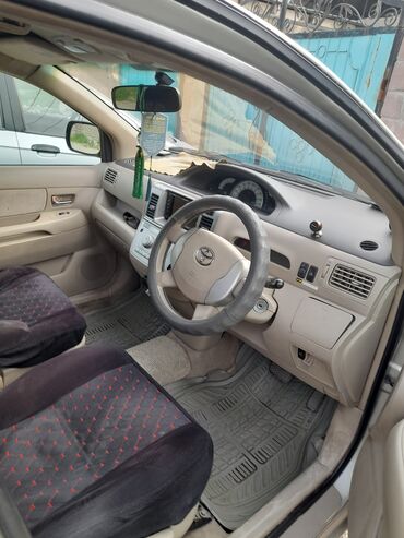 срочно срочно продаю машина: Toyota Raum: 2004 г., 1.5 л, Автомат, Бензин, Универсал