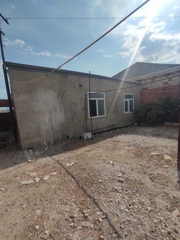 Həyət evləri və villaların satışı: Binəqədi qəs. 3 otaqlı, 90 kv. m, Kredit yoxdur, Orta təmir