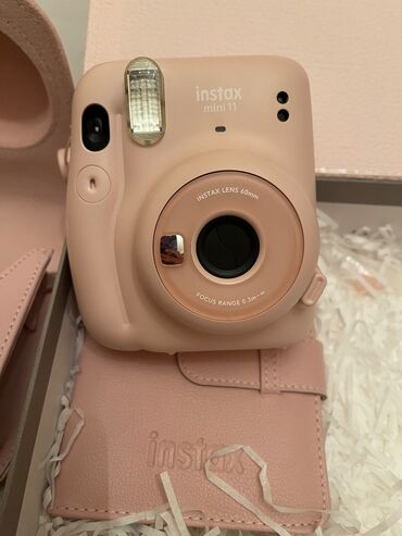 Видеонаблюдение: İnstax mini 11 satıram 1dəfə istifadə olunub yenidir hədiyyə olunduğu