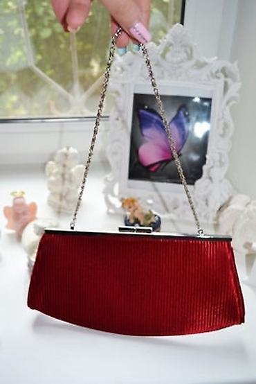 Классические сумки: Вечерняя сумочка из перьев страуса дополнит ваш выход в свет — 16